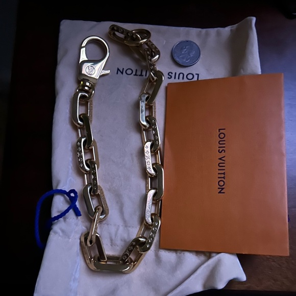 Louis Vuitton necklace - Picture 3 of 4